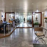 Apartamento de 2 quartos com varanda e vaga de garagem no Leme!